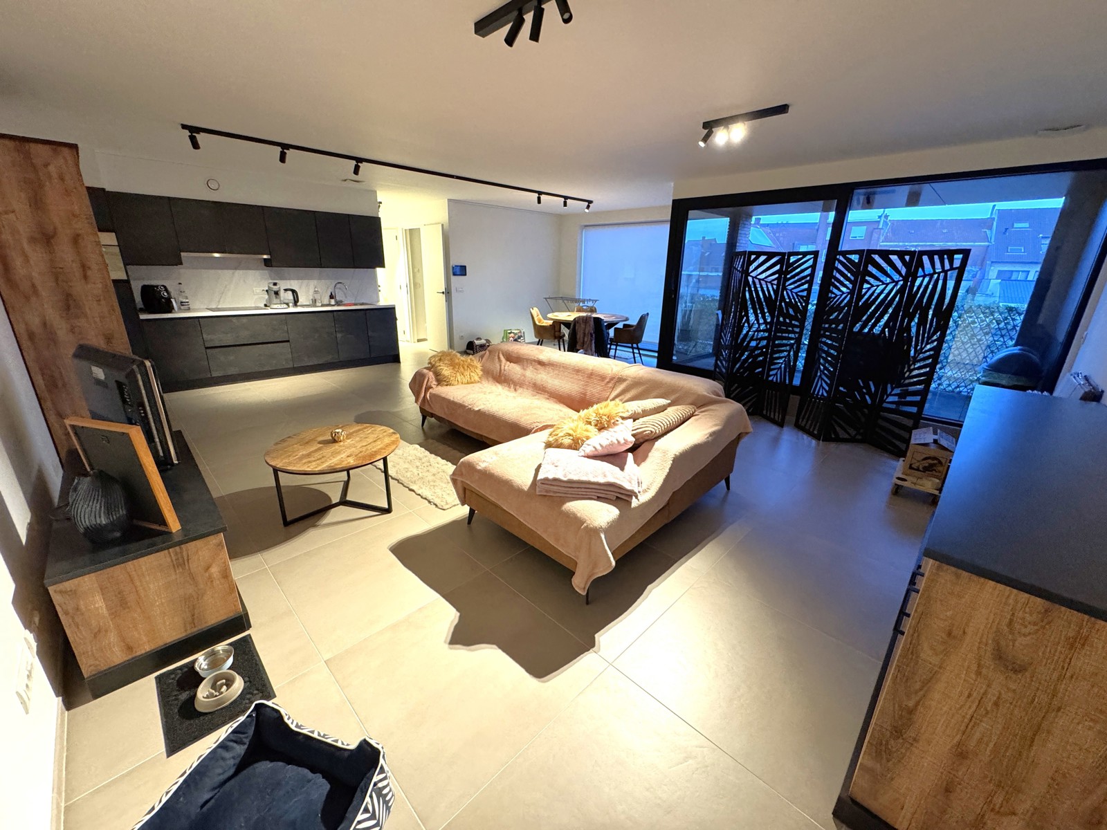 PRACHTIG APPARTEMENT MET TERRAS NABIJ CENTRUM OOSTROZEBEKE - foto 2