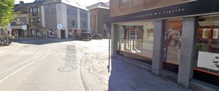 Handelseigendom te huur, gelegen in het centrum van Torhout (voorheen Orange). De maandelijkse huurprijs bedraagt 1.625 euro. Onroerende...