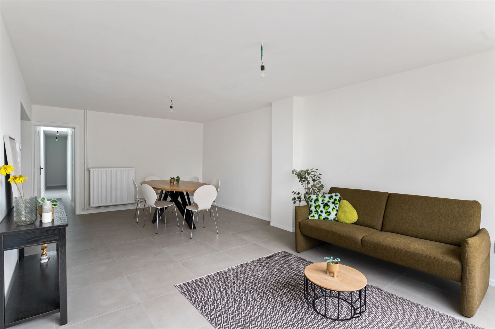 UNIEK GERENOVEERD PROJECT MET 5 SLAAPKAMERS BESTAANDE UIT 2 APPARTEMENTEN - foto 2