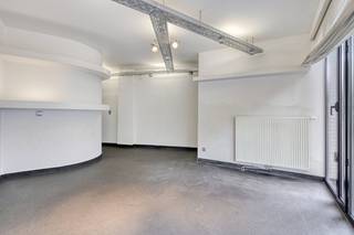 Deze veelzijdige studio met praktijk- of bureelruimte, gelegen in Borgerthout, is nu te koop op een zeer goede locatie met uitstekende...