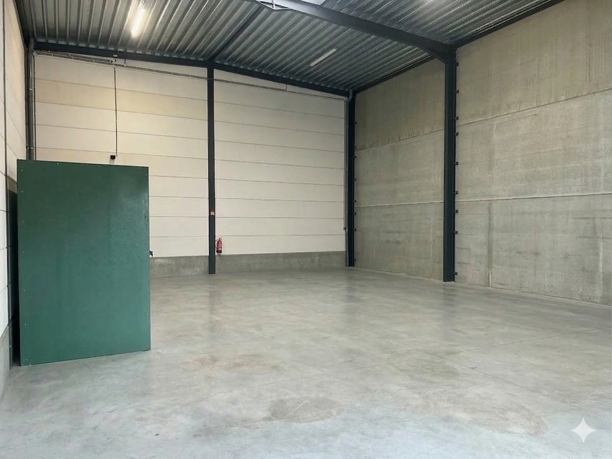 Magazijn van ca. 157m² te Izegem - foto 3
