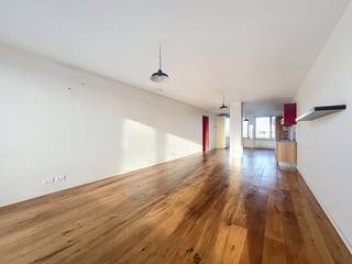 In Residentie De Nieuwe Molens bieden we dit instapklare appartement aan op de vierde verdieping, met een bewoonbare oppervlakte van 122m² en...