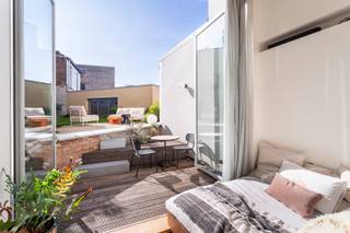 Hippe stadswoning aan de Troonplaats met buitenruimteBent u op zoek naar een tip-top gerenoveerde woning op toplocatie?Dan is deze woning beslist...