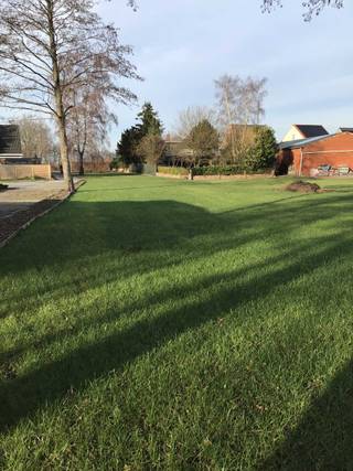 Langs de Moerkantsebaan in Essen bevindt zich deze uitzonderlijke eigendom bestaande uit drie afzonderlijke delen, wat tal van mogelijkheden...