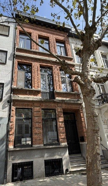 Huis te koop in Antwerpen met 5 slaapkamers - foto 2