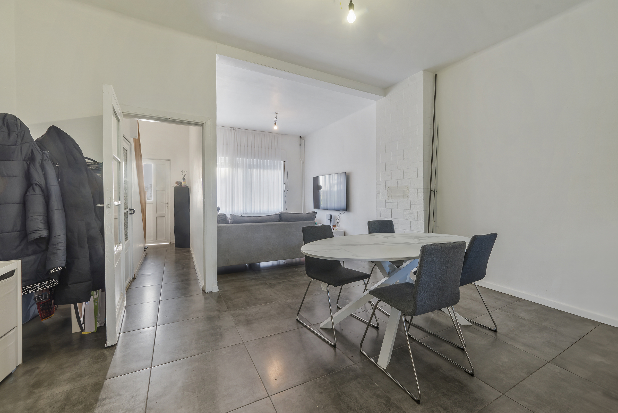 Maison à louer à Anvers avec 2 chambres - photo 2