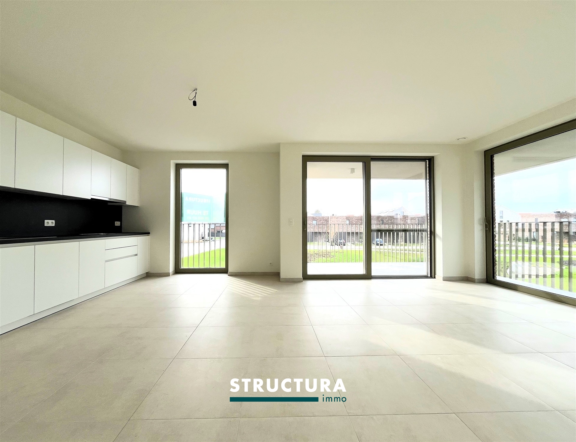 Appartement met 2 kamers en terras - foto 4