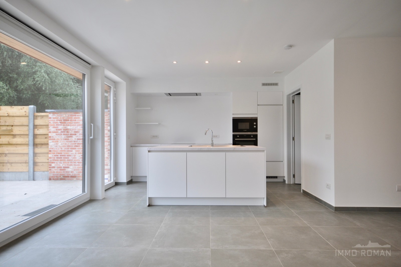 Recente woning met carport en mooie tuin te Kluisbergen - foto 5