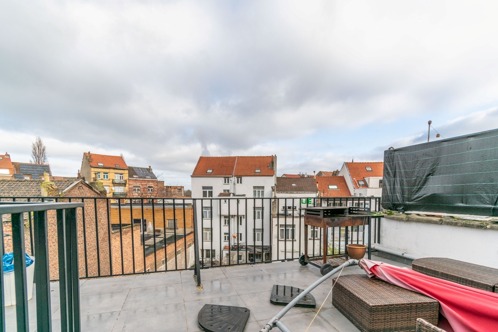 TE VERBOUWEN OPBRENGSTEIGENDOM MET VERGUNNING (3 APP)! - foto 4