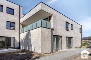 [[ DIT PAND NEEMT DEEL AAN DE ERA OPEN HUIZEN DAG OP 6/12 VAN 11:00 TOT 12:00 ]]Prachtig ruim appartement met 2 slaapkamers en terras.Residentie De...