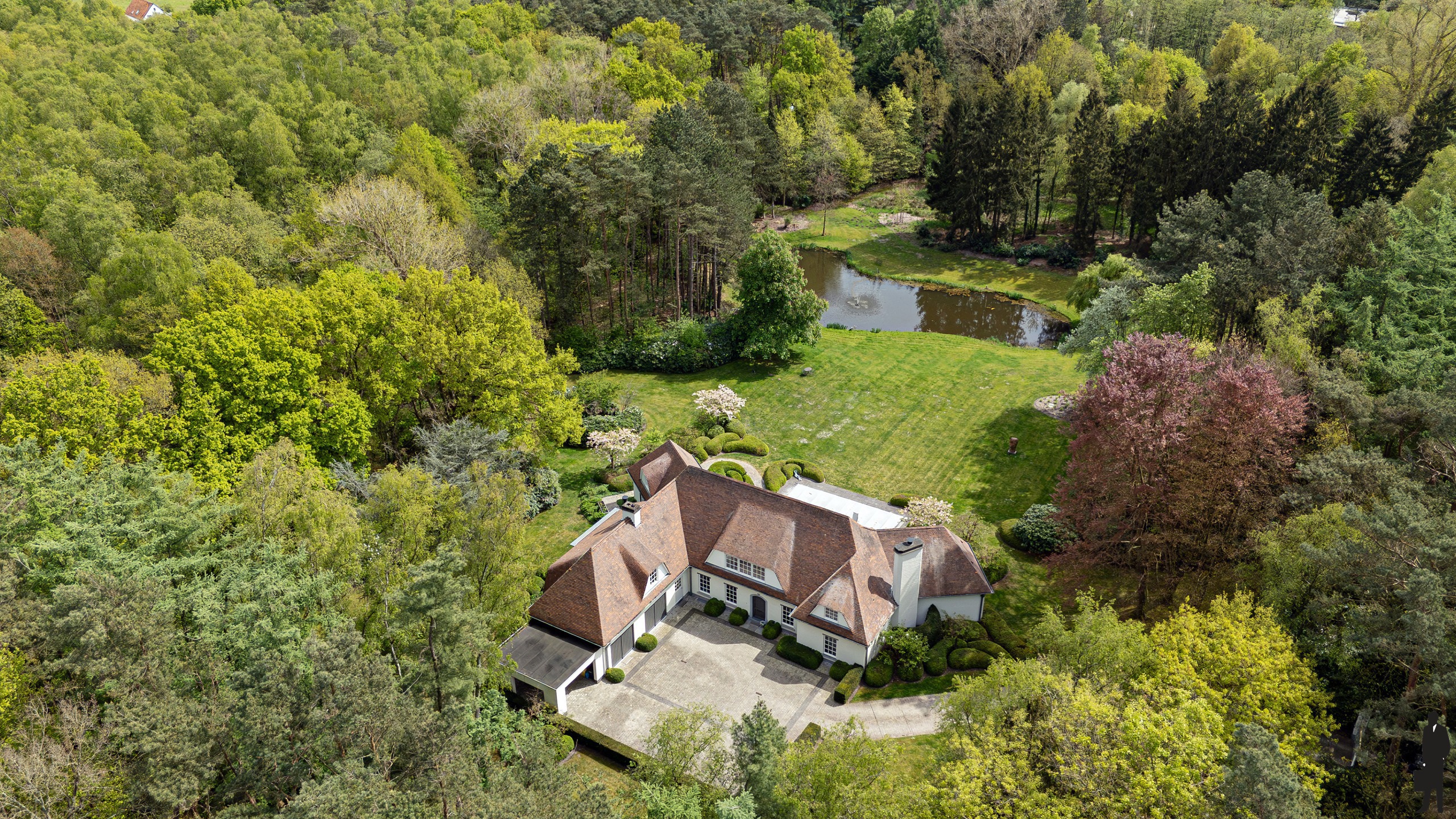 Exclusief Landhuis met Zwembad in Groene Oase te Bonheiden. - foto 2