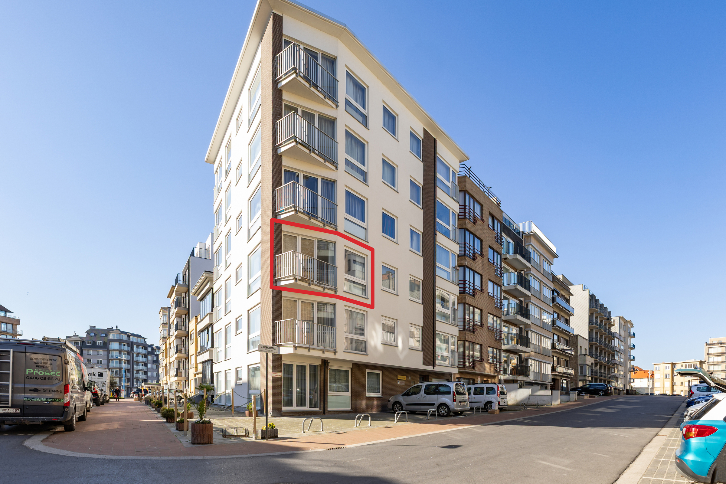 Lichtrijk appartement te koop nabij de zeedijk in Koksijde - foto 1