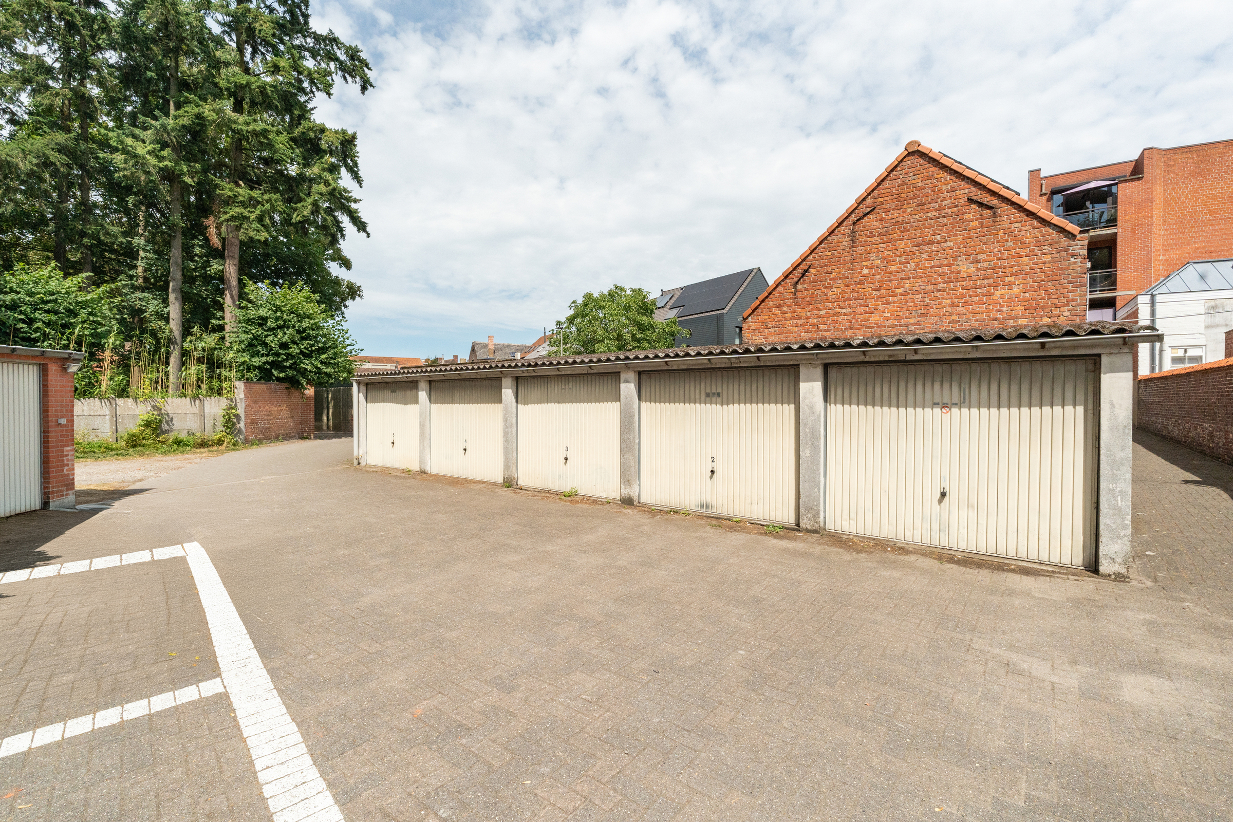 Garagecomplex inclusief vergunning - foto 4