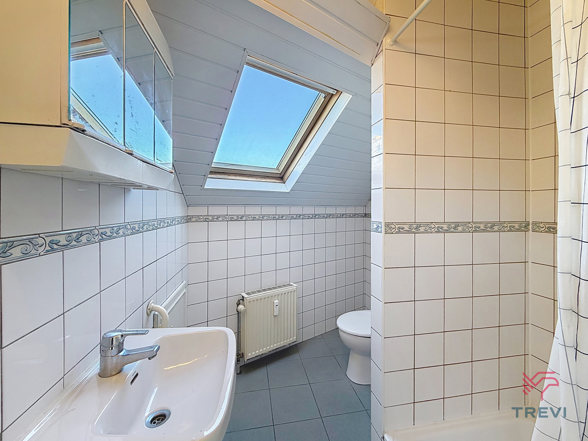 Ongemeubileerde studio, ideaal gelegen - foto 4