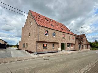 In het landelijke en rustige Opdorp (deelgemeente van Buggenhout) bevindt zich dit modern en energiezuinig nieuwbouwappartement residentie Hopveld...