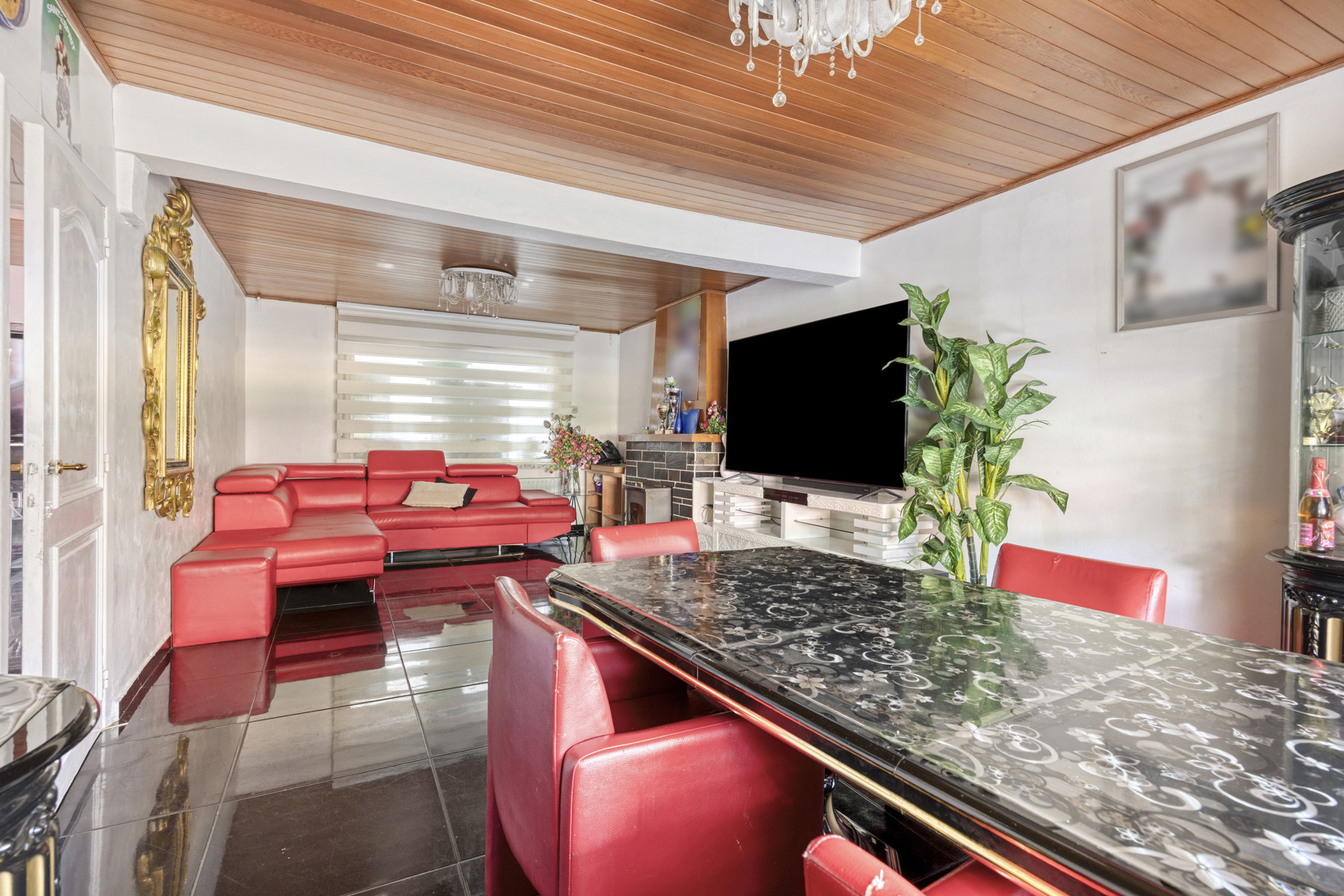 House for sale in Mol with 5 bedrooms - photo 2