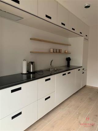 <p><span><span><span> This stylish studio was recently completely renovated and offers a combination of modern comfort and an excellent location in Ostend. With a living area of 40 m² and an exceptionally spacious terrace of 38 m², you will enjoy both indoor and outdoor space here.<br /><br />More information or a visit? Contact Els: 0496 10 65 76 or els@heritagevastgoed.be<br /><br />Indeling:<br />De studio includes an open living space with modern finishes, a spacious and fully equipped kitchen and a bathroom with shower, sink and toilet. The terrace offers plenty of space for relaxation and outdoor living.<br /><br />Treasures:<br />- Recently renovated (2020)<br />- Large terrace of 38 m²<br />- Central location in Ostend<br />- Low common costs (€25/month)<br />NewLine#Interested? Contact Els: 0496 10 65 76 or els@heritagevastgoed.be</span></span></span></p>