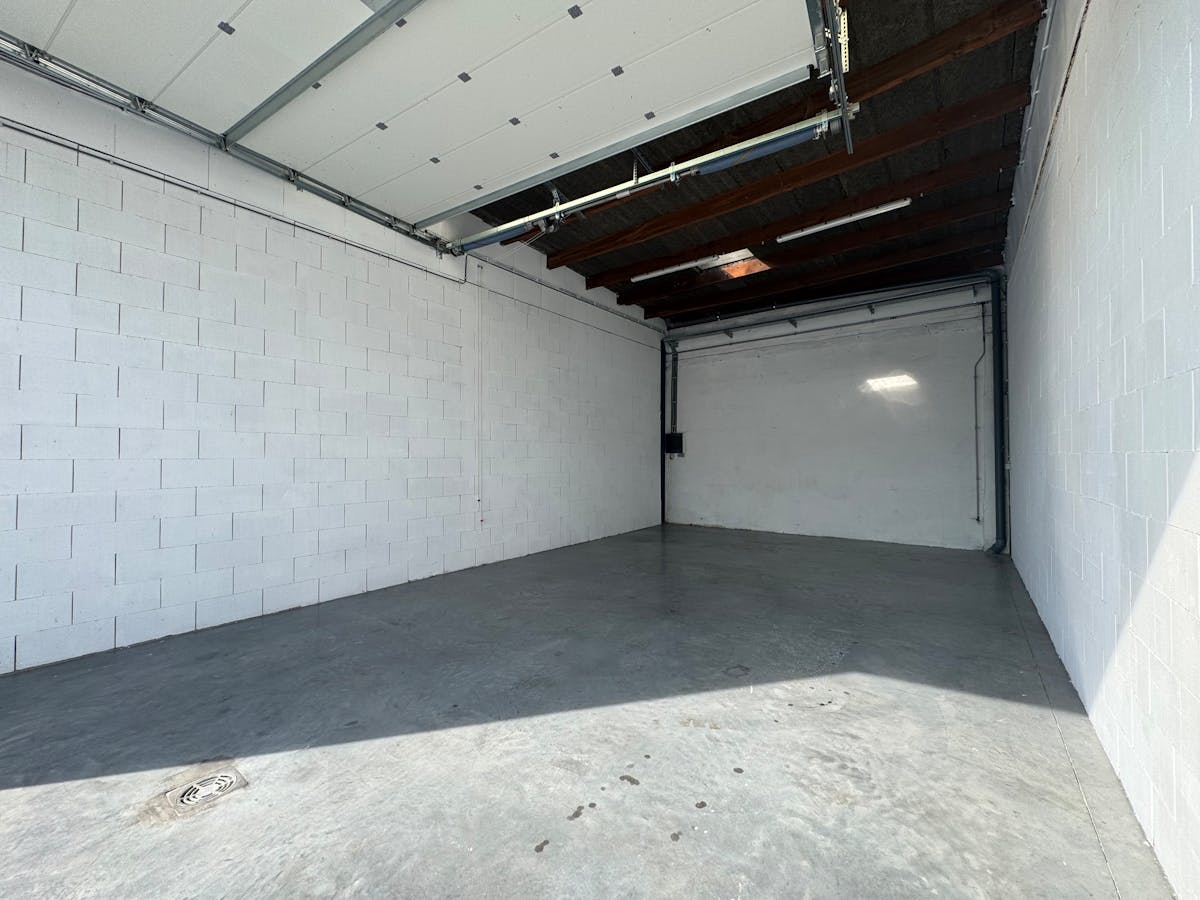 Bedrijfsunit 62 m² te huur in Middelkerke - foto 4