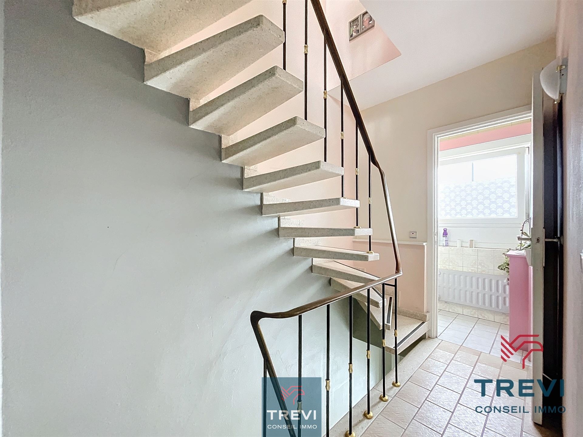 Mooi huis met tuin en garage - foto 3