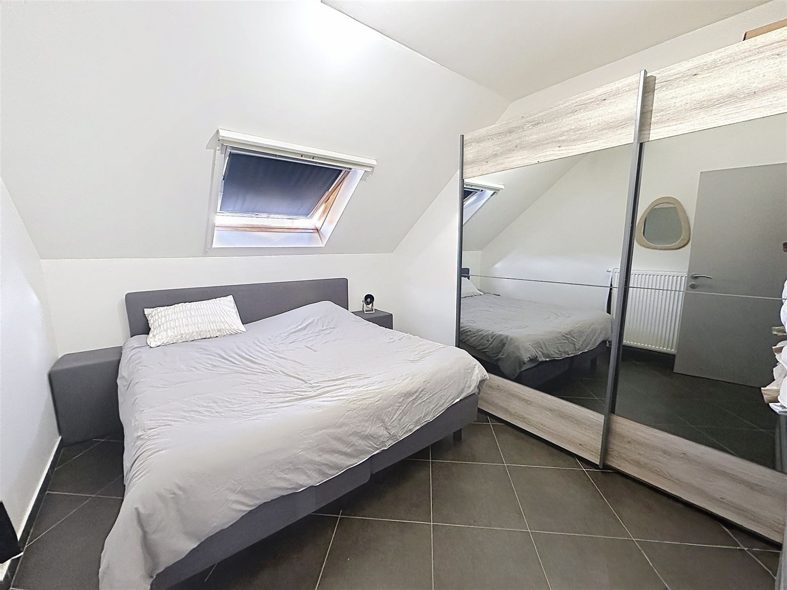 Apartment for sale in Sint-Niklaas with 2 bedrooms - photo 5