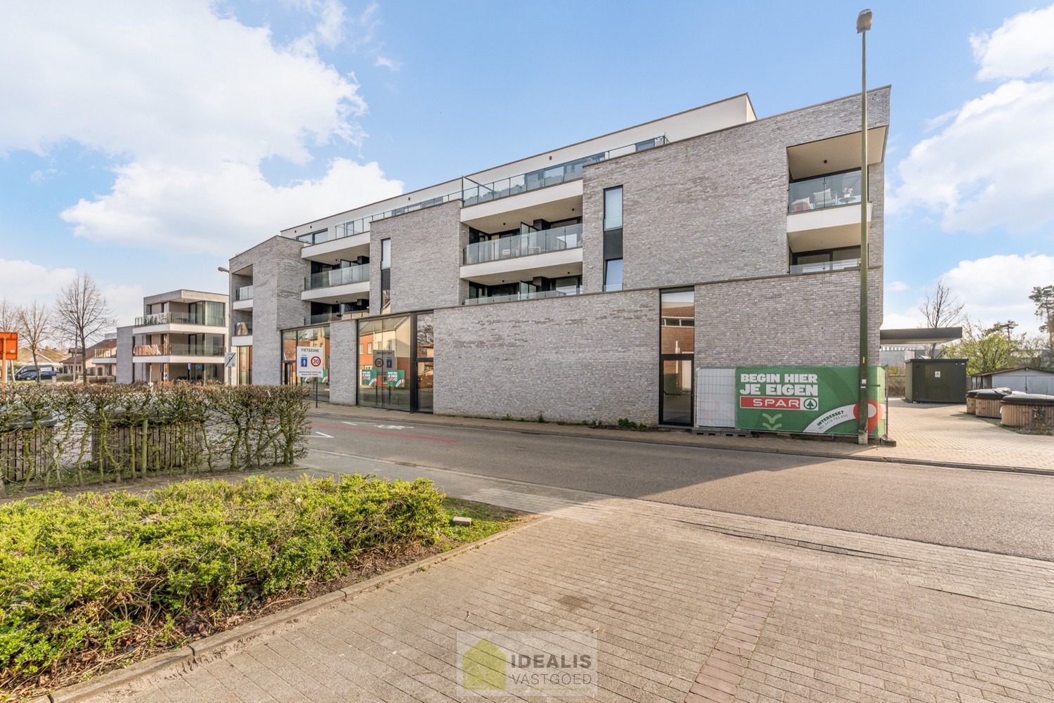 IDEALIS VASTGOED – RECENT EN PERFECT ONDERHOUDEN INSTAPKLAAR APPARTEMENT - foto 3