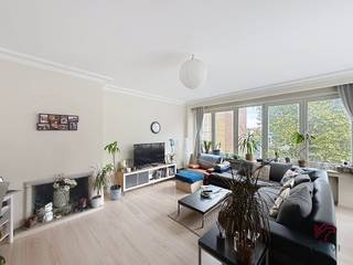 UCCLE – In the Bascule neighbourhood, close to the Bois de la Cambre, in a quiet residential setting, close to shops and transport links,...