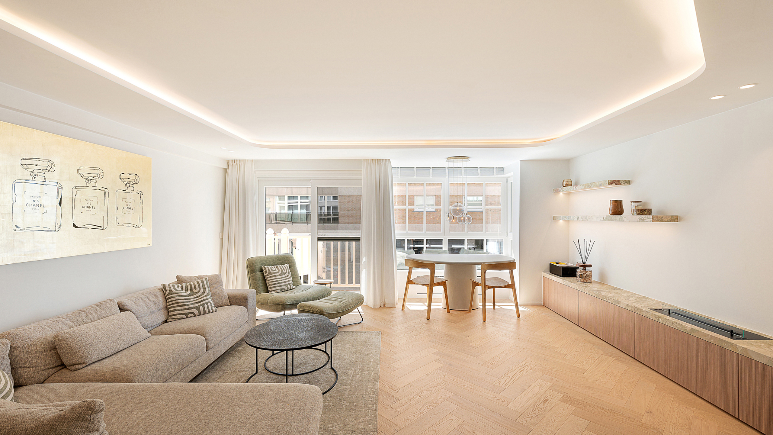 Gerenoveerd 3 slaapkamerappartement met zijdelings zeezicht - foto 4
