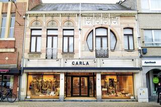 This versatile property is centrally located in the heart of the community, in a prime commercial location, and also offers expansion...