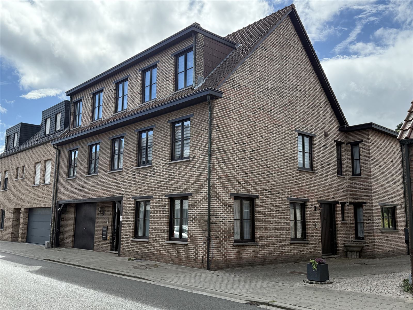 Opbrengsteigendom in het centrum van Nijlen  - foto 1