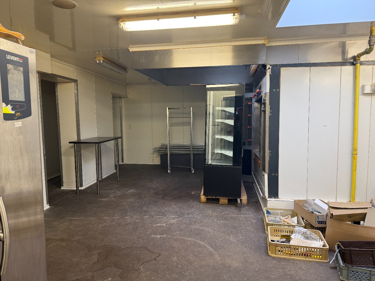 Commercial for rent in Brecht - photo 4