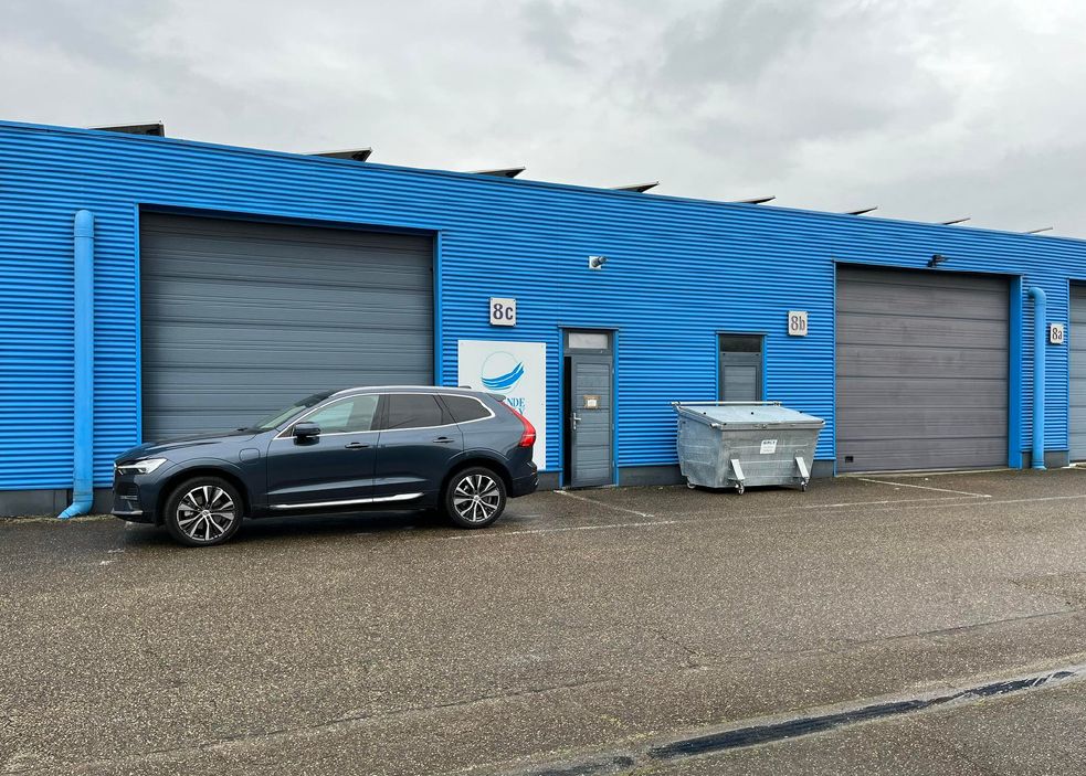 Strategisch gelegen KMO-unit van 290 m² nabij de E313 - foto 3