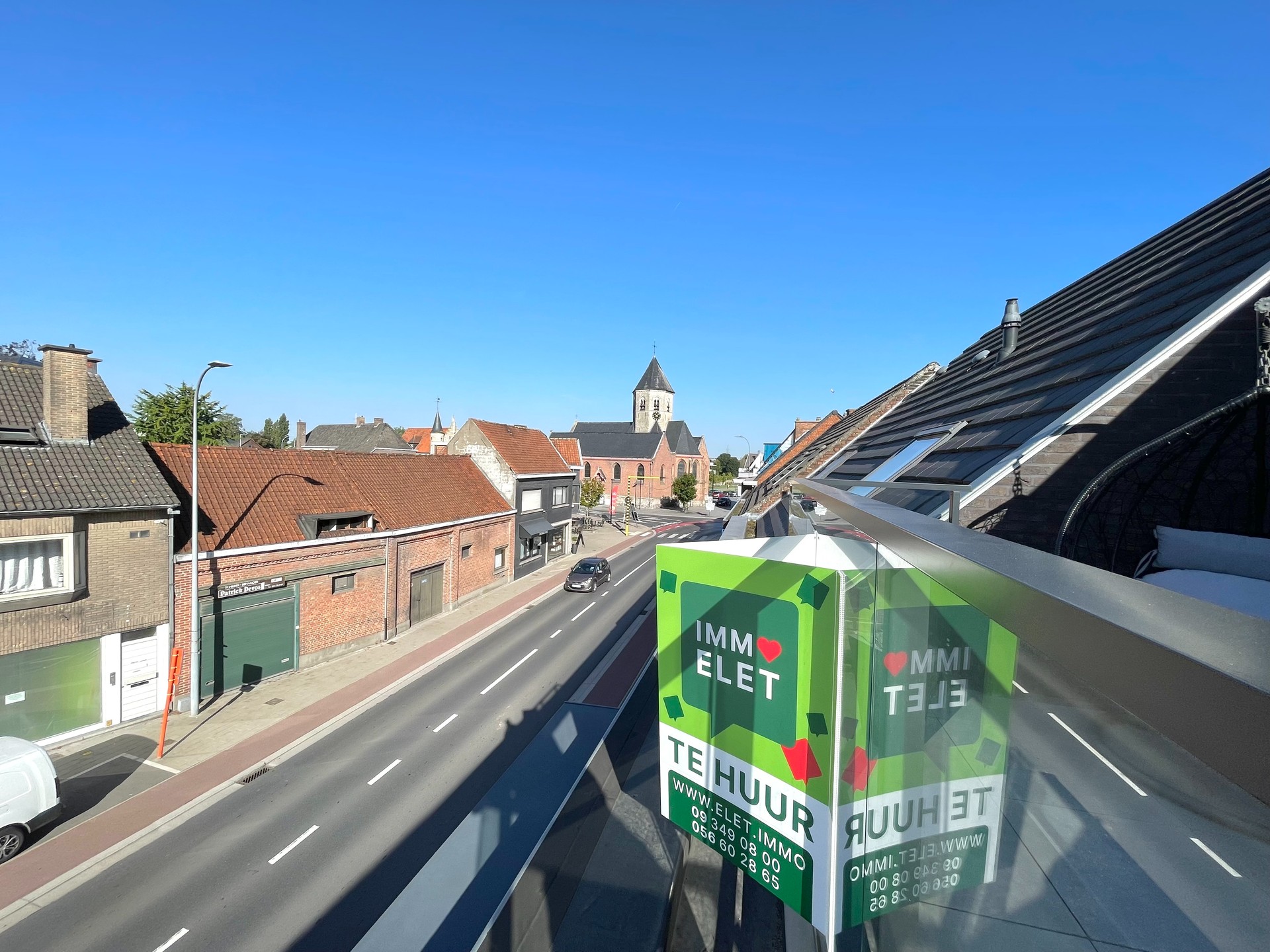 RECENT EN LICHTRIJK APPARTEMENT MET 2 KAMERS EN PARKEERPLAATS - foto 2