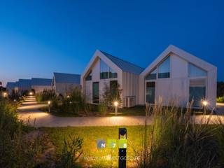 <span><strong>VEILIG INVESTEREN MET EEN GEGARANDEERD RENDEMENT VAN 5,5% <br /></strong><br />Wij bieden u een investeringskans in een <strong>vakantiewoning </strong>gelegen op een unieke locatie aan de oevers van de Maas in Aldeneik.<br /><br />Als koper heeft u de keuze uit een <strong>gegarandeerd rendement van 5,50%</strong> of een <strong>vrij rendement</strong> (op basis van de werkelijke huurinkomsten).<br />De parkbeheerder en -uitbater geeft een gegarandeerd rendement van 5,50% en dit gedurende 15j. <br /><br /><strong>VOLLEDIGE ONTZORGING:</strong><br />Het beheer van het vakantiepark wordt verzorgd door een professionele firma die wereldwijd vakantieparken in beheer heeft. De parkbeheerder staat in voor de volledige ontzorging van uw vakantiewoning en voorziet o.a. in:<br />- verzorgen van de boekingen<br />- ontzorging in de verhuur<br />- in- en uitcheck<br />- eindschoonmaak<br />- vezorgen bedlinnen<br />- handdoekenservice<br />- beheer en onderhoud van het park<br />- ...<br /><br /><strong>INVESTERINGSTROEVEN:<br /></strong>- top-ligging aan de oevers van de maas</span><br /><span>- uniek vastgoedobject </span><br /><span>- mogelijkheid tot eigen gebruik van de vakantiewoning </span><br /><br /><span><strong>BOUTIQUE PARK</strong></span><br /><span>Dit vakantiepark is gelegen in het pittoreske Maaslands dorpje Aldeneik en omvat amper 20 vakantiewoningen + 1 conciërgewoning. Prachtig én uniek gelegen, pal aan de Maasoever…, dat je hier geniet van een optimale en vooral uiterst rustige ligging is “the least we can say!” Je hebt hier een fantastisch uitzicht op de Maas, veel wandel- en fietsmogelijkheden en een uitgebreid horeca aanbod in de buurt!</span><br /><br /><span><strong>MEER INFO & RENDEMENTSBEREKENING </strong></span><br /><span>Graag maken wij een afspraak om de rendementsberekening en verdere toelichting te bespreken.</span><br /><br /><span>Bekijk je deze advertentie via een aanverwante vastgoedsite, surf dan zeker naar onze website <strong>www.N78vastgoed.be</strong> voor een uitgebreide beschrijving en foto's. Meer info: <strong>+32 (0)89 86 18 88</strong> of<strong> info@N78vastgoed.be.</strong></span>