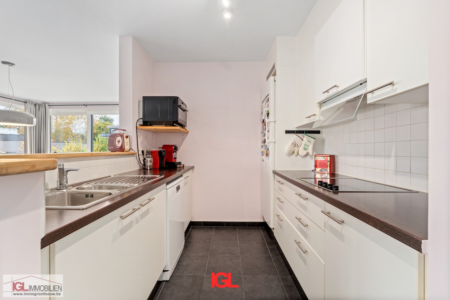 Ruim duplexappartement met 5 slaapkamers, een zonnig terras &amp; 2 staanplaatsen - photo 5