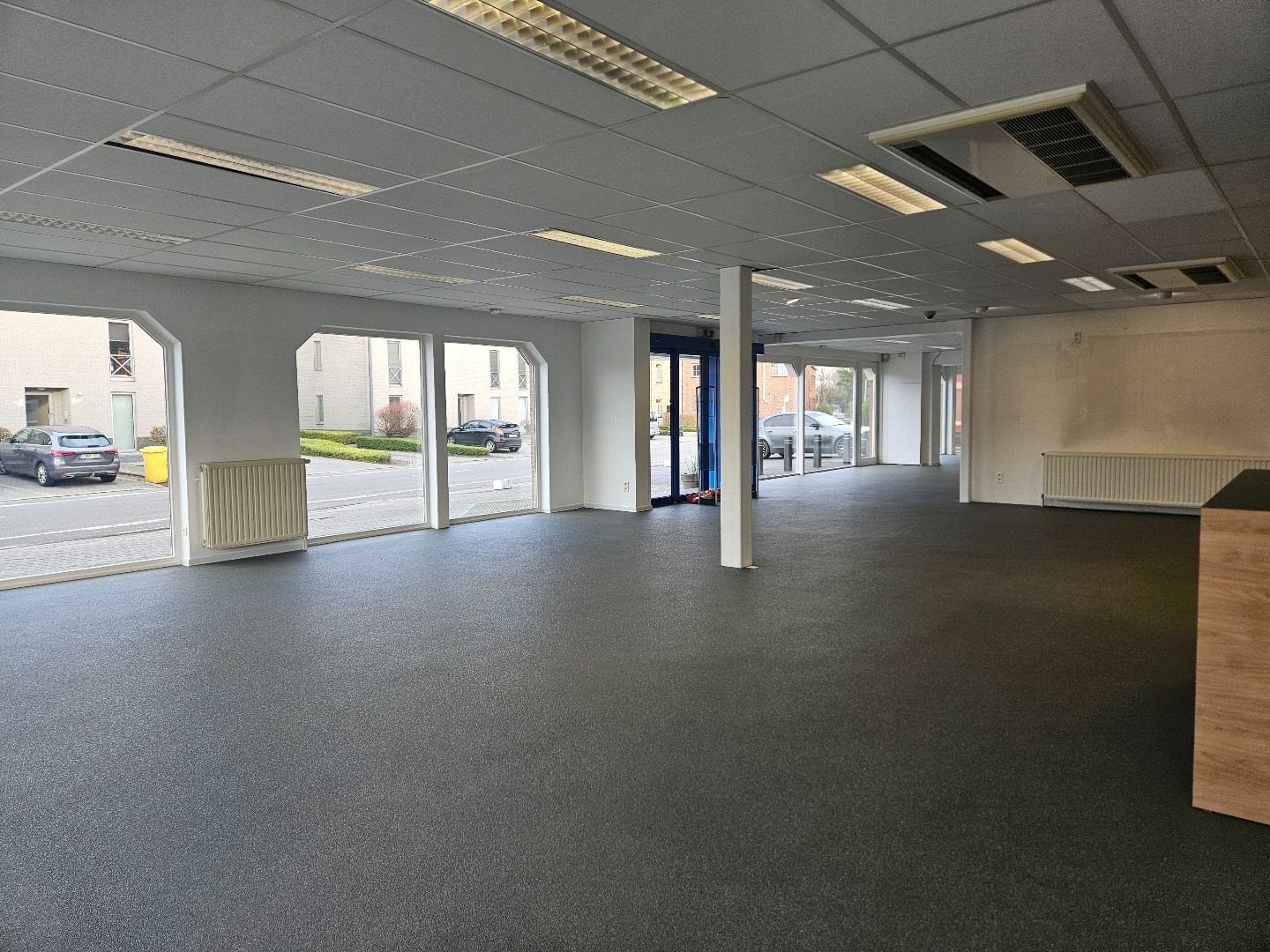 Handelspand van 459m² met diverse mogelijkheden in Geel-Larum! - foto 3