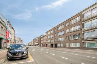 Gelegen langs de Gentsesteenweg in Kortrijk vinden we deze compacte studio van 35 m². Ideaal voor wie op zoek is naar een toegankelijke en...