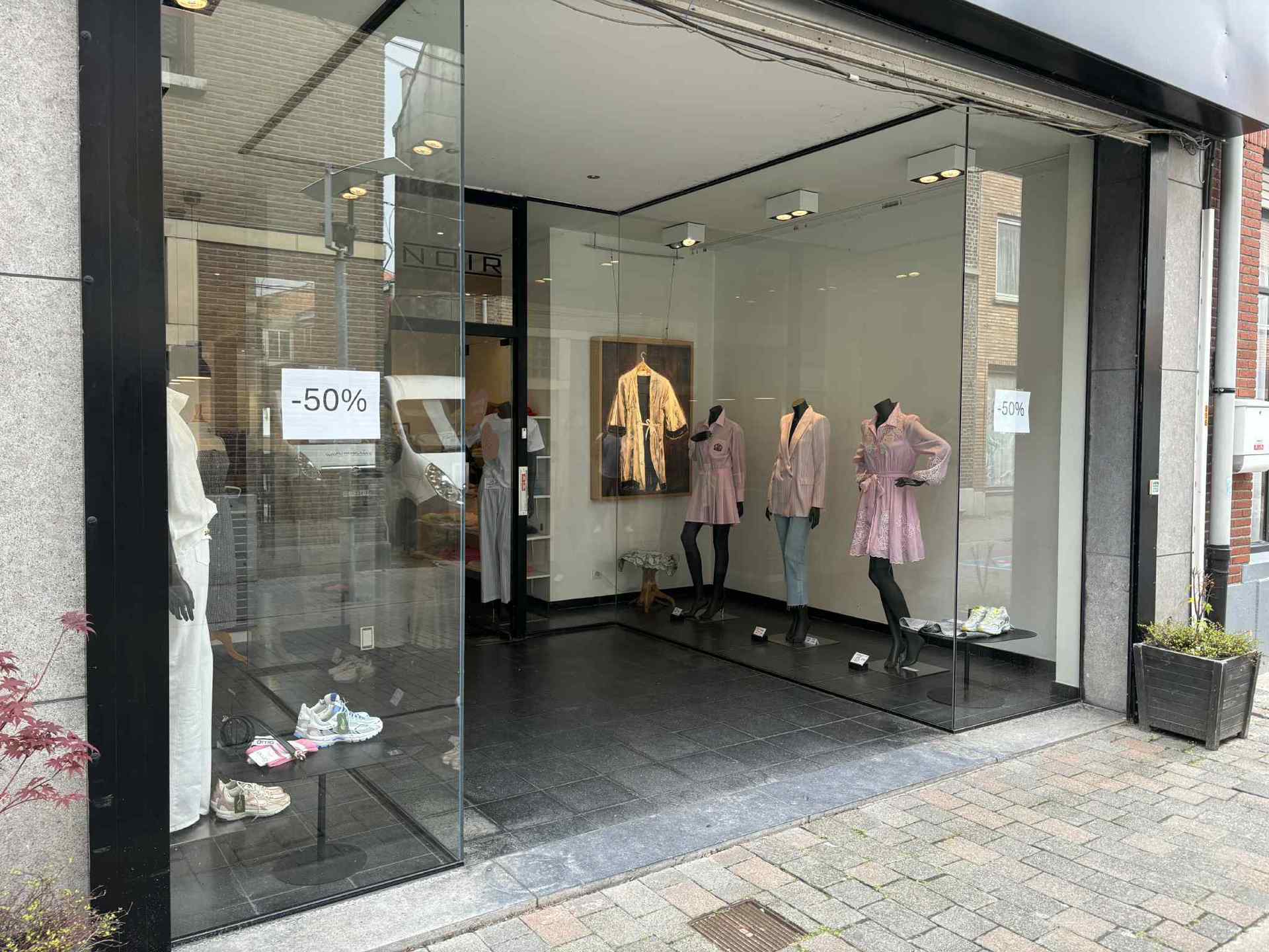 Commercial for rent in Wetteren - photo 2