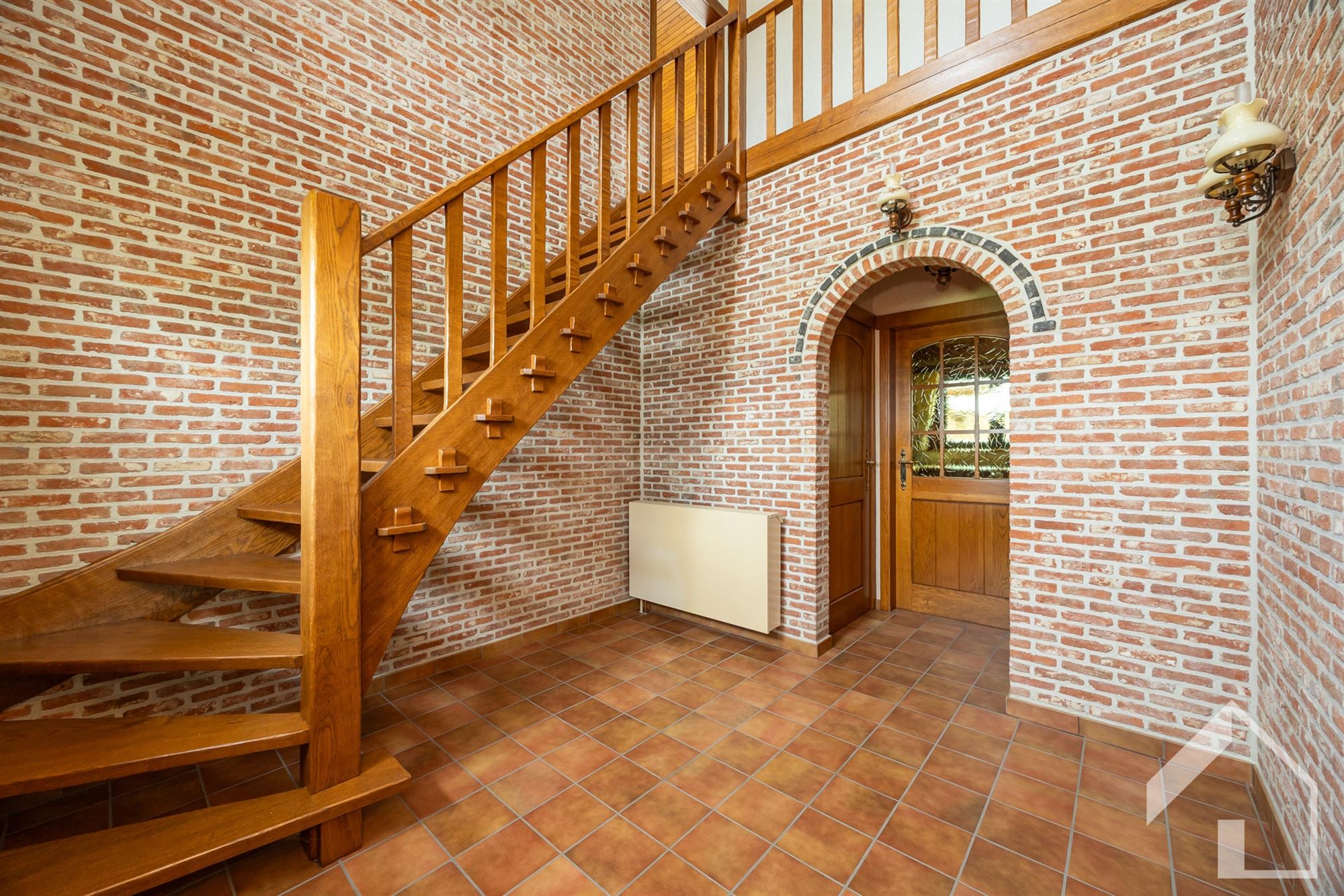 Woning met veel potentieel op een aangename locatie! - foto 2