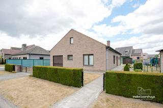 House for sale in Lievegem