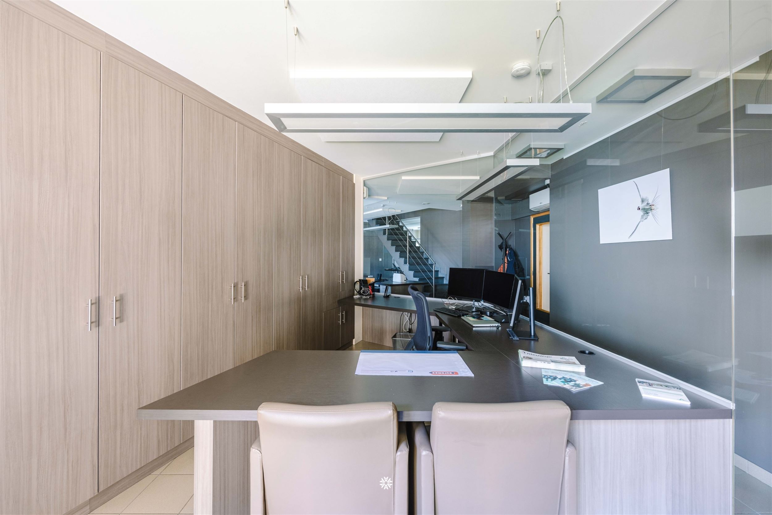 Multifunctionele eigendom met kantoor en woonst op toplocatie in Sint-Gillis-Waas - foto 3