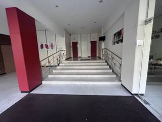 Unique opportunity to acquire office space located at Anatole Francestraat 119 in Schaerbeek. This property is conveniently located near Hamoir...