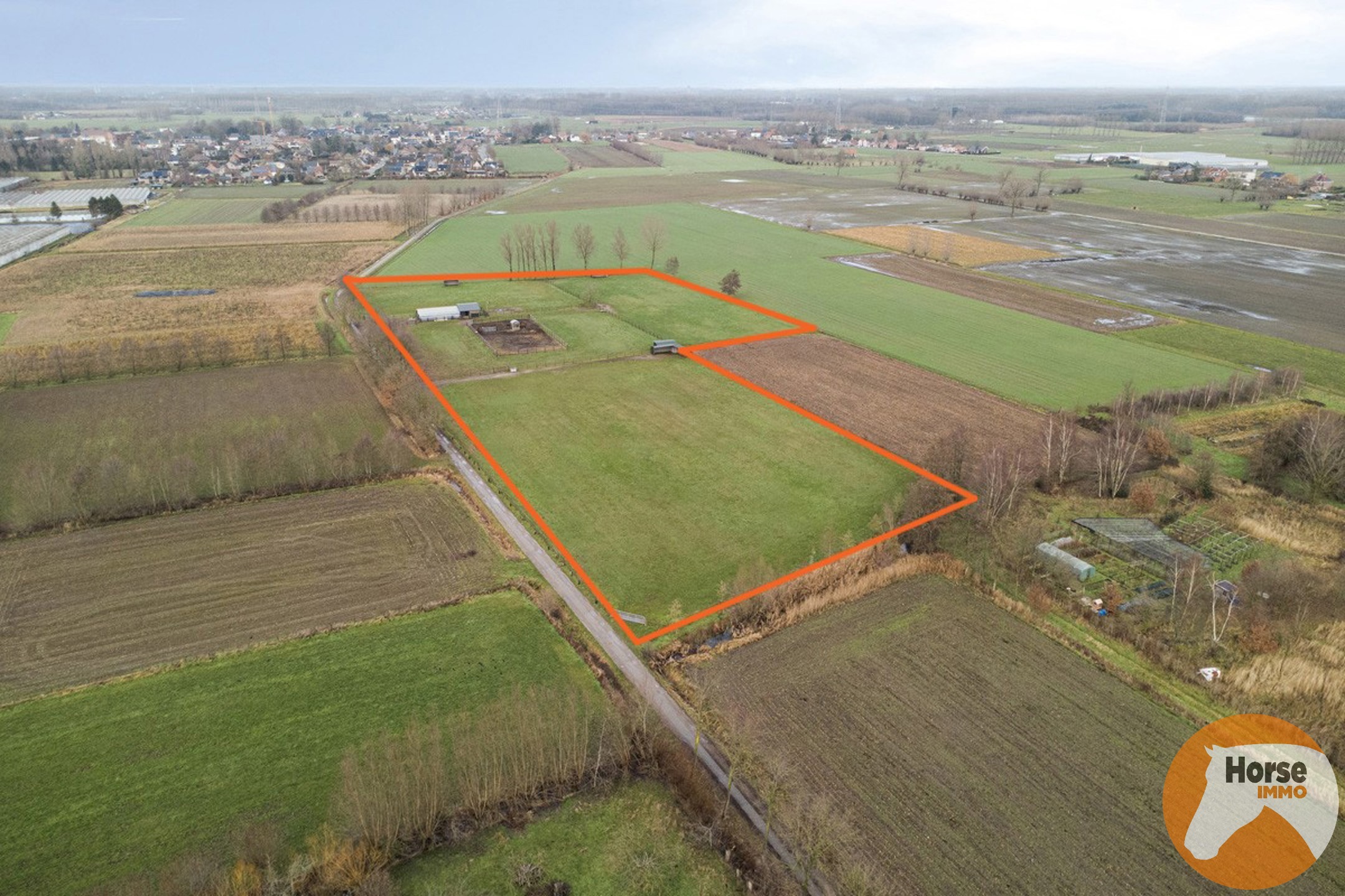 LOCHRISTI - Rustig gelegen stalgebouw op +- 2,3HA - foto 4