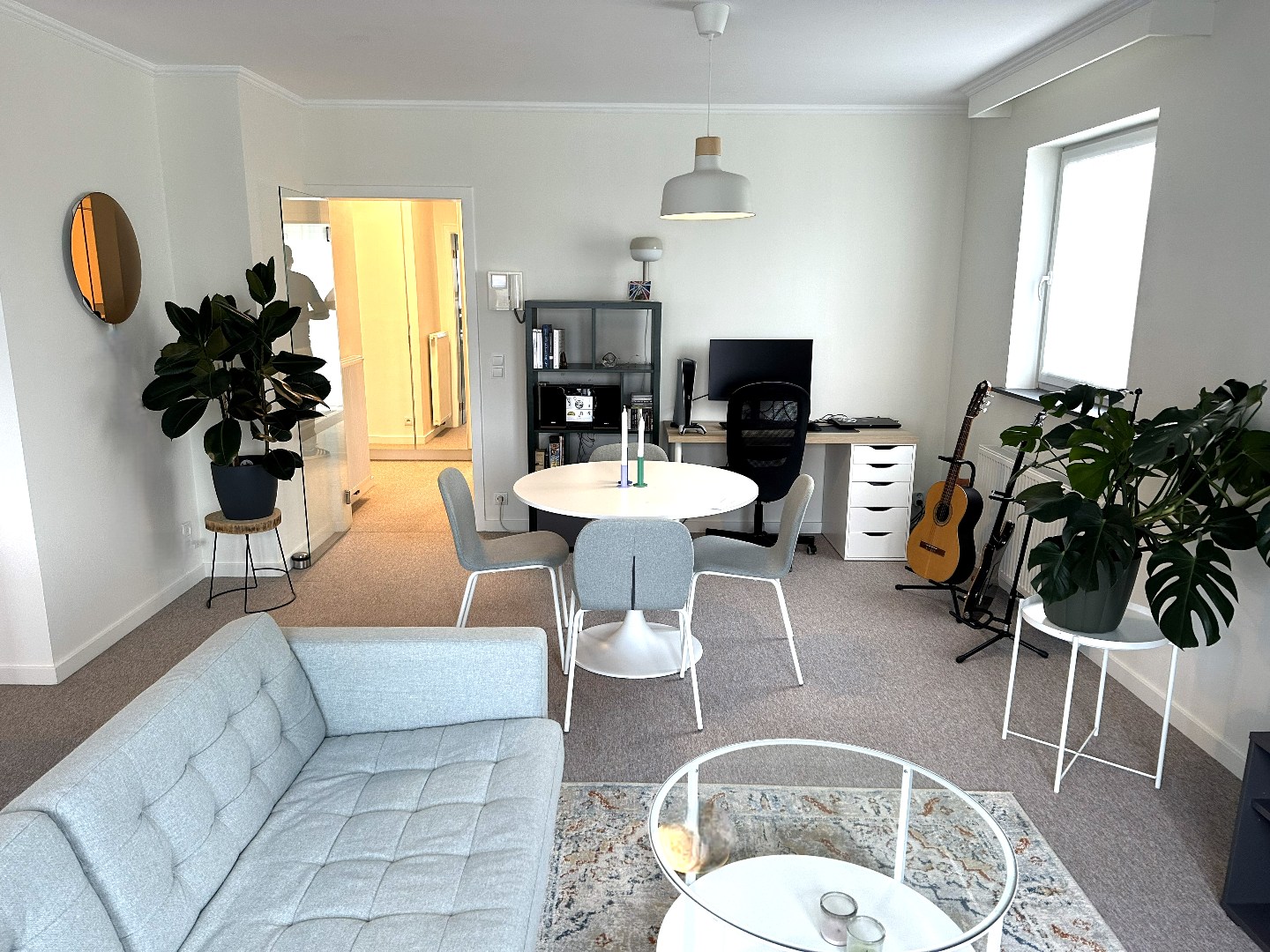 Instapklaar 2-slpk appartement met zonnig terras en autostaanplaats, hartje Veldegem - foto 4