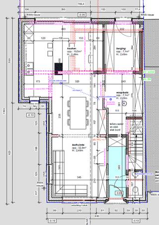 Bent u opzoek naar een ruime woning in een rustige en groene omgeving? Op deze te renoveren woning is reeds een bouwvergunning afgeleverd met een indeling zoals u kan zien op de plannen. De volgende puntjes zijn al opgemaakt: EPB-studie, stabiliteitsstudie, omgevingsvergunning en de plannen van de nieuwe toestand. Hier kan u dus direct starten met het verbouwen aan 6%! Een uitzonderlijk kans! Ook de mogelijkheid om te werken met een aannemingsovereenkomst voor verdere afwerking. Interesse? Bel dan nu naar het nummer 052 41 41 94 of mail naar info@rosiersderidder.be<br />Verkoop onder registratie, mogelijks 2%! <br />Referentie: 5607