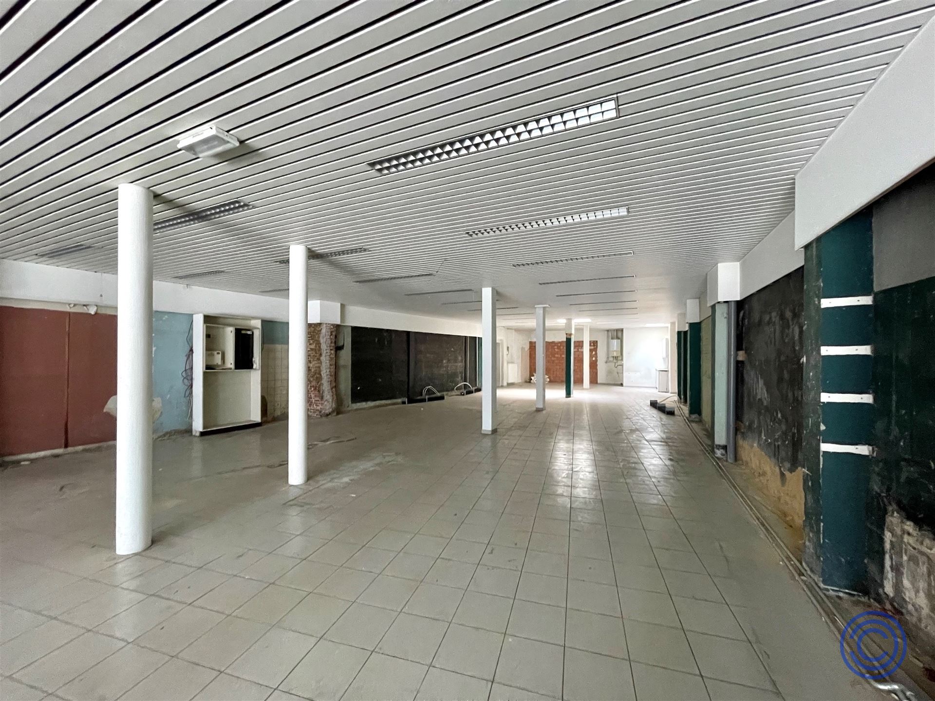 Ruim winkelpand ca. 240m² in het centrum van Kontich! - foto 1