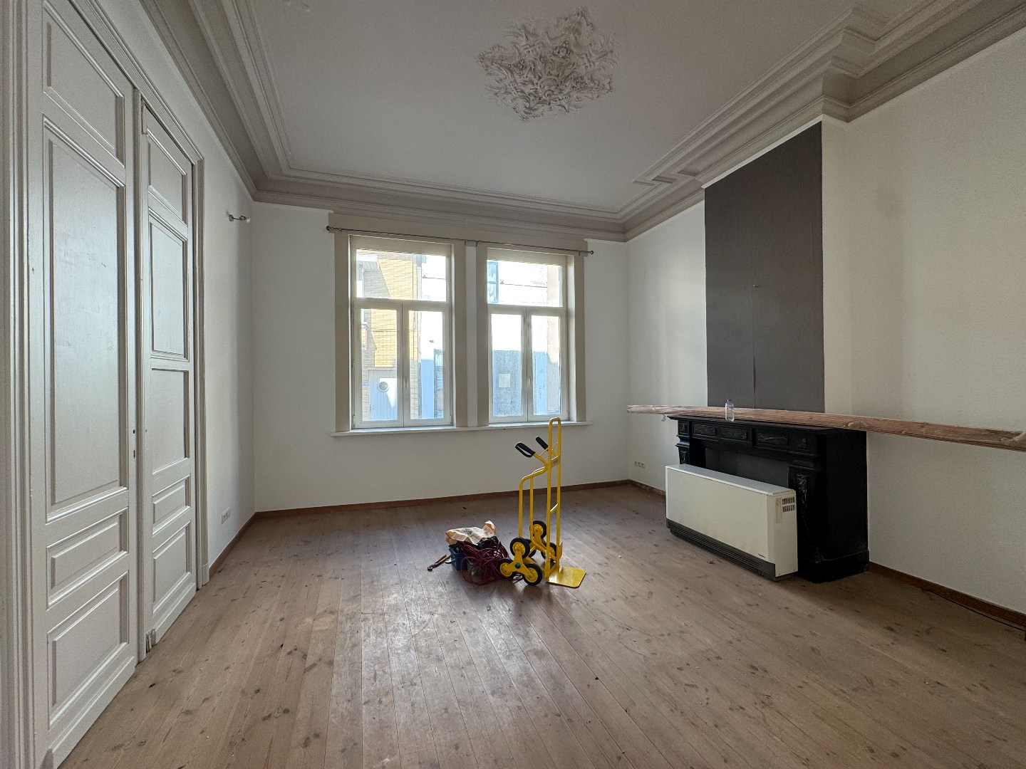 Karaktervolle herenwoning in neo-Vlaamse renaissancestijl met uitzonderlijk potentieel op topligging nabij zee - foto 4