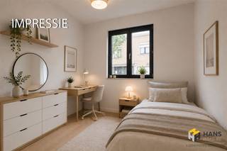 <p><span>Nieuwbouwappartement (100 m²) met 2 slaapkamers en tuin (30 m²) in Antwerpen (2020)</span></p><p><span> </span></p><p><span>Het pand is gelegen op de hoek van twee eenrichtingsstraten. Er is een ruim aanbod aan bussen en trams beschikbaar en ook aan velo-stations is er geen gebrek in de nabije omgeving. Verder bereik je de oprit tot de snelweg in slechts enkele minuten.</span></p><p><span> </span></p><p><span>Het hoekappartement maakt deel uit van een nieuwbouwproject bestaande uit vier appartementen en wordt verkocht onder standaard registratierechten zijnde 2 of 12%! Het is gelegen op het gelijkvloers. Er is een lastenboek aanwezig en bij voltooiing van het project zal het appartement over een uiterst gunstige EPC-score A beschikken. Het appartement zal voorzien worden van een warmtepomp, vloerverwarming, ventilatiesysteem D, en zonnepanelen met 1.500 Wp (+- 1.275 kWh per jaar). De buitenmuren worden geïsoleerd met 14cm PUR, de vloerisolatie met 10cm gespoten PUR, dakisolatie 16cm PUR (platte daken) en 22cm minerale wol (tussen balken, hellende daken). Het buitenschrijnwerk wordt uitgevoerd in aluminium Reynaers. </span></p><p><span> </span></p><p><span>Het appartement heeft een mooie oppervlakte van 100 m² en heeft een gunstige indeling. De leefruimte met open keukenhoek is 48 m² groot en je geniet hier van veel lichtinval dankzij de ligging in de hoek van het gebouw. Verder zijn er twee volwaardige slaapkamers van 9 m² en 23 m² aanwezig en de grootste biedt toegang tot de noord-oost-georiënteerde tuin (30 m²). Ook beschikt het appartement nog over een badkamer van 7 m², een aparte wc en aparte berging (3 m²).</span></p><p><span> </span></p><p><span>Ben je op zoek naar een appartement waarin je zonder zorgen je intrek kan nemen? Mis deze kans niet! Bewoonbare opp. 100 m² ref.: bruto vloeropp. EPC. Voor meer info of een gratis schatting surf naar <span>www.hansimmo.be</span></span></p><p><span> </span></p>