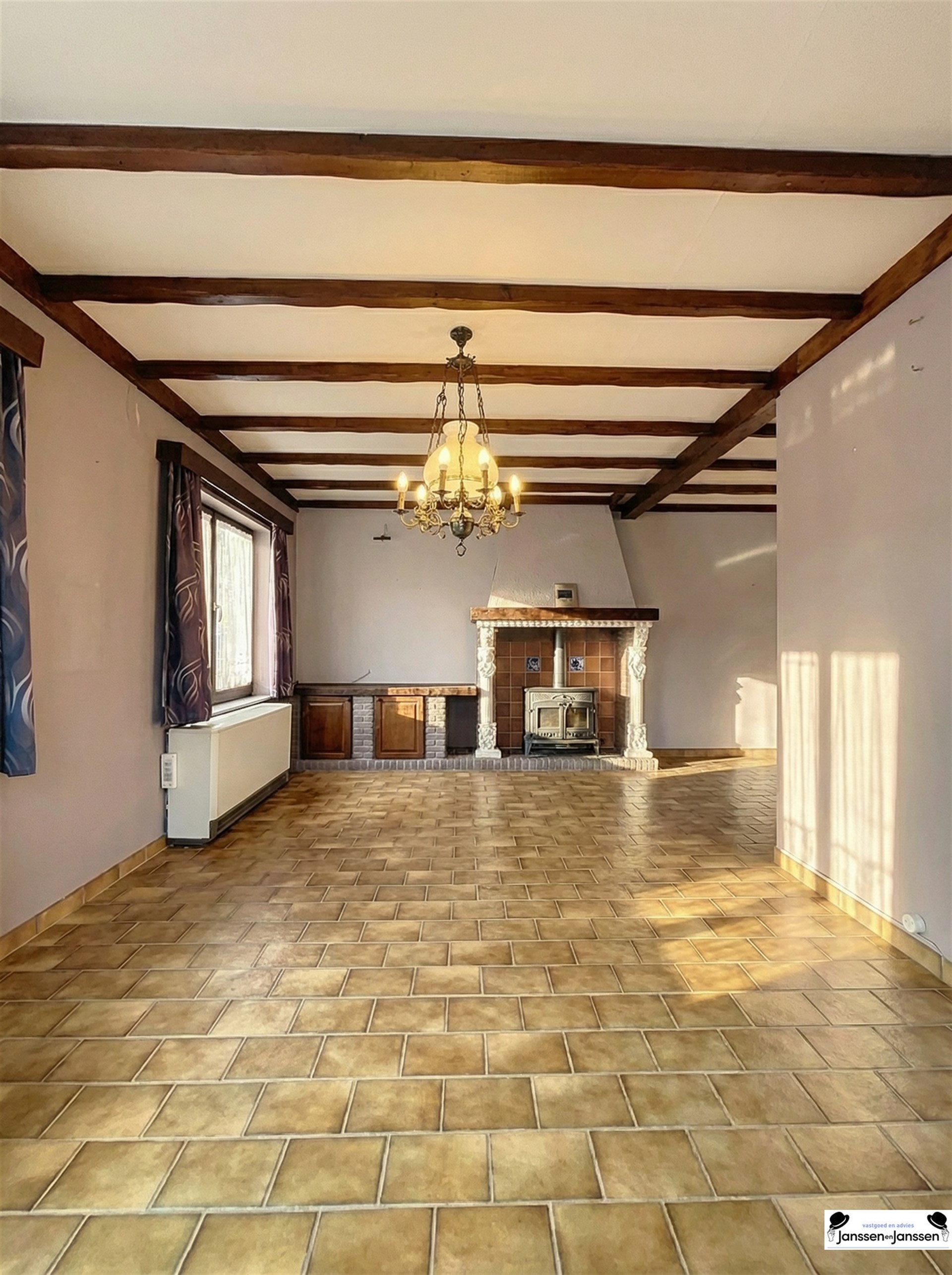 Ruime woning met 3 slaapkamers en aparte garage - foto 5