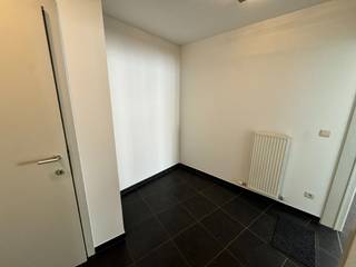 Ruim en instapklaar appartement (±100m²), rustig gelegen aan de achterzijde van een kleinschalige residentie, CENTRUM GEEL op wandelafstand van...