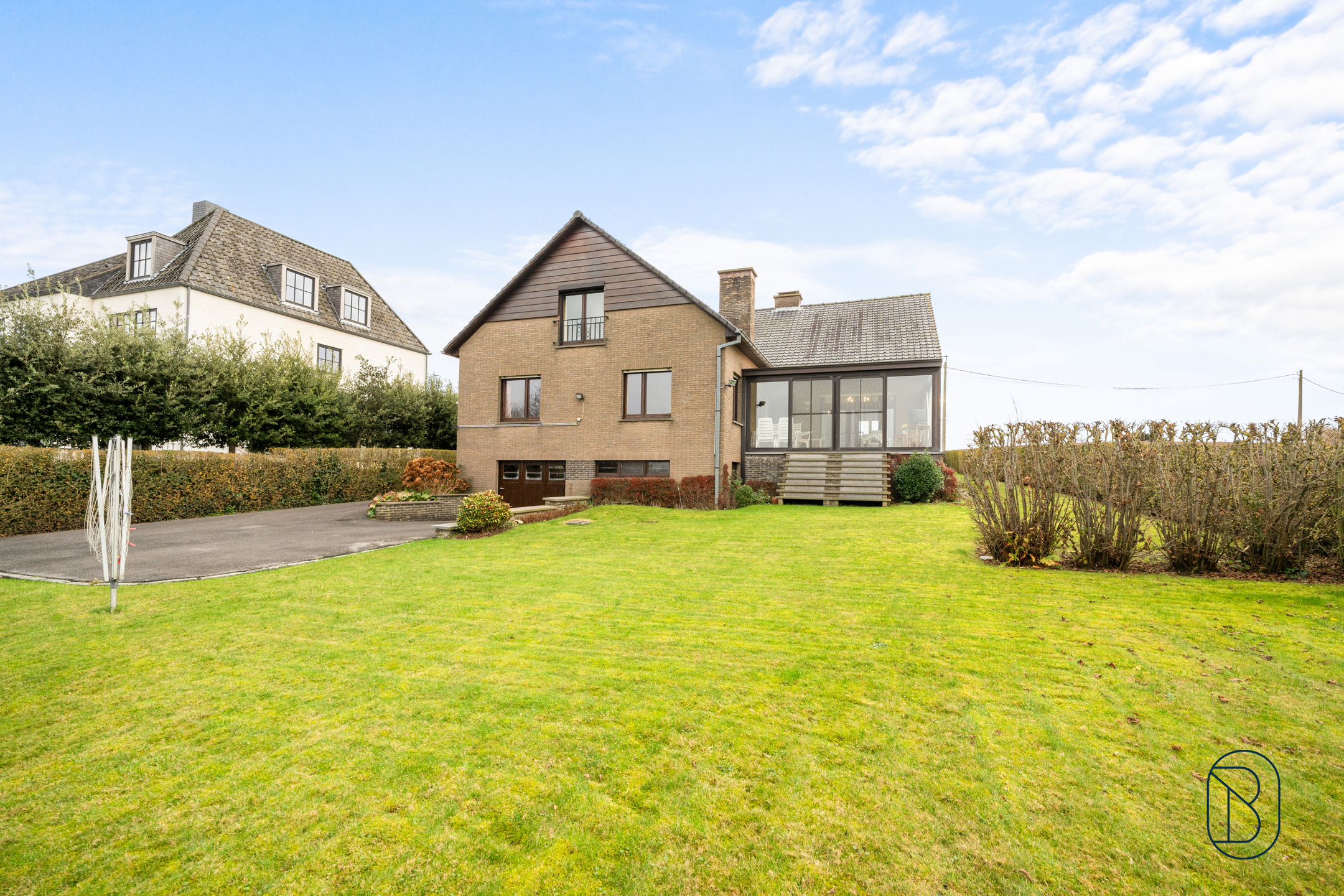 Degelijke villa met prachtig open zicht.  - foto 3